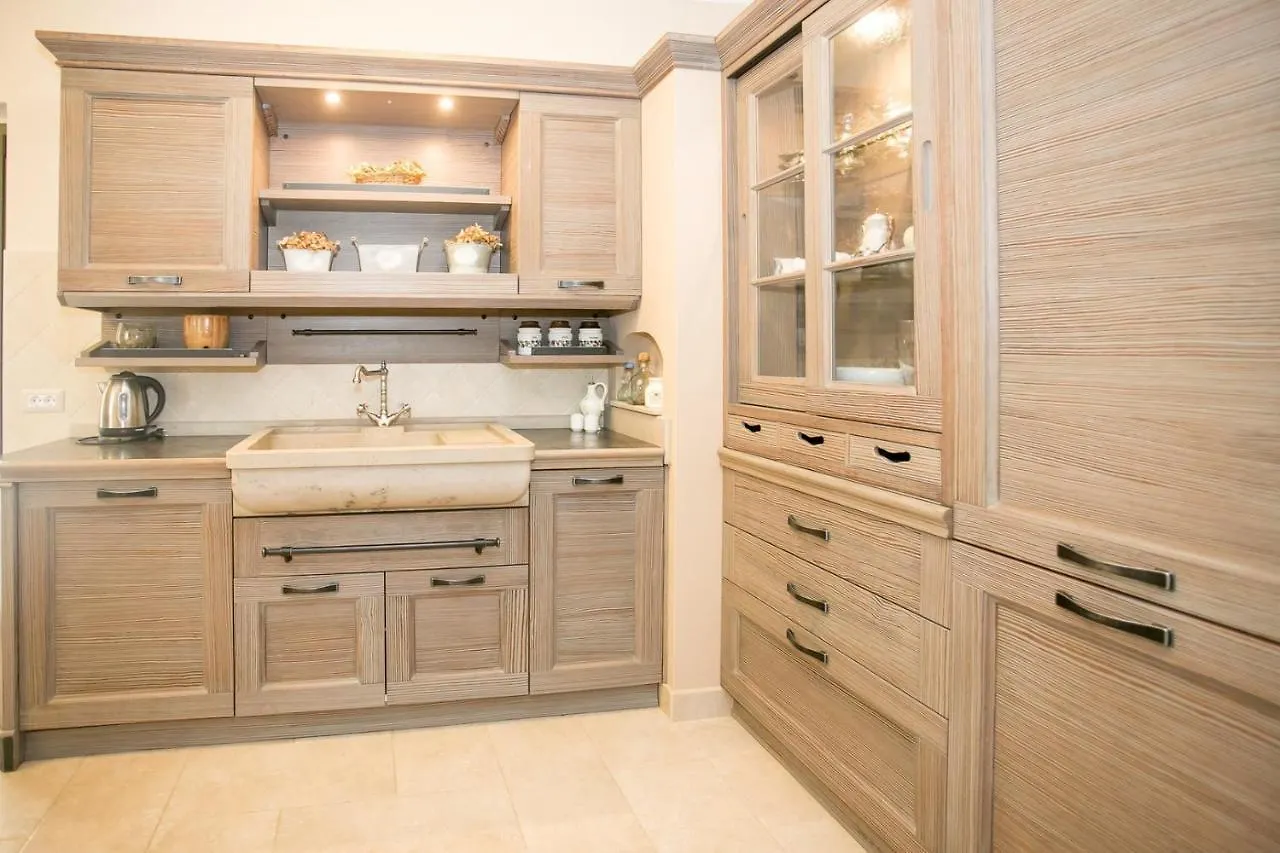 Comfortable Villa Marinela With Pool And Garden Tar-Vabriga
