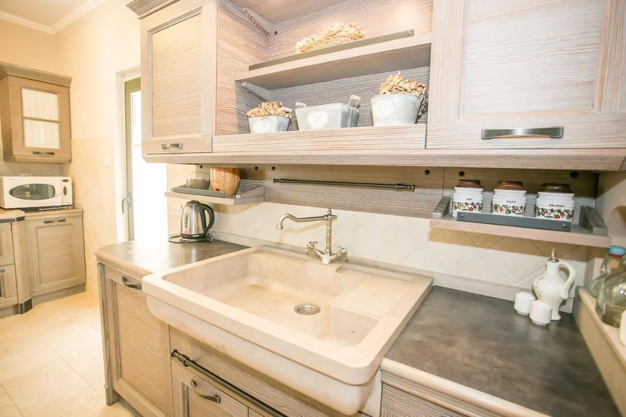 Comfortable Villa Marinela With Pool And Garden Tar-Vabriga 0*,  Croatie
